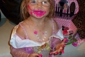 Вот что случается с детьми, стоит только на секунду отвернуться