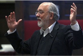 Голландская интеллигенция извинилась перед Путиным