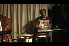 Невероятный барабанщик!