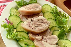 Украинская кухня. Завиванец из свиной рульки