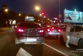 Бойкая девочка