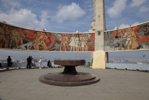 Красный богатырь