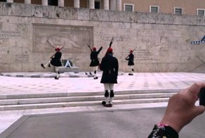 Самая смешная смена караула. Погода в Челябинске 25 апреля