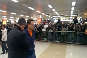 Роберт Дауни-младший во время встречи с фанатами в Южной Корее