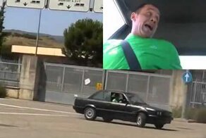 К инструктору по вождению подсадили ....