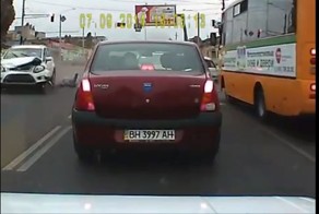 Пристегиваться нужно!