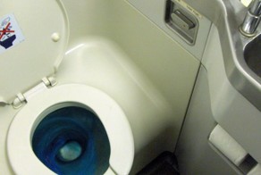 Туалет в Boeing-737