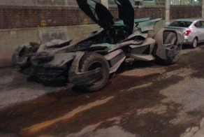 Фотографии нового Бэтмобиля