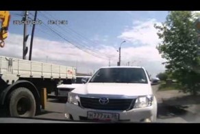 так кто же хам?