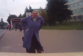 Не умеешь тормозить, на садись за руль!