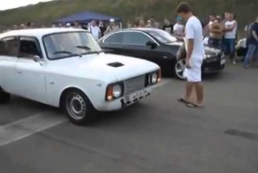 Москвич vs BMW 335