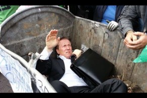 Депутат в Мусорнике 