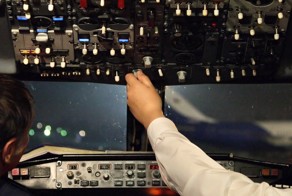 Как устроена кабина Boeing-737