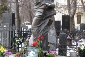 Памятники Владимиру Высоцкому