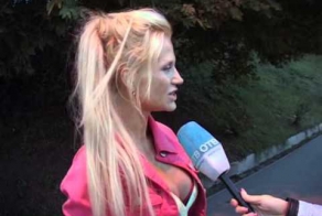 Дама не заметила открытый люк