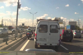 Открыл дверь на свою голову