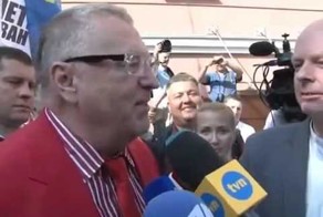 Жириновский отвечает норвежскому журналисту