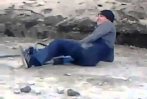 Эпическая перестрелка двух рабочих