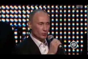 Путин на передаче Голос, проверяет судей))