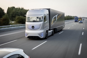 Грузовик Mercedes-Benz из будущего