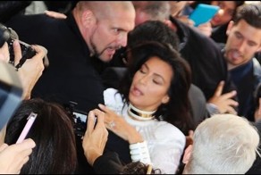 Украинский пранкер напал на Ким Кардашян в Париже