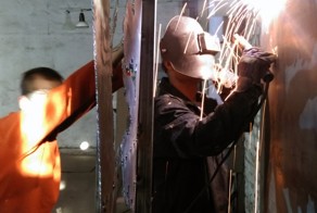 Необычный памятник металлургу появится в столице Киргизии