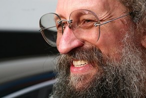 Единственный для правителей Украины способ продержаться подольше.