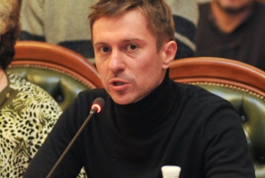 Заместитель Гелетея опять что-то употребил? Скозочный долб...!