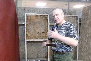 Секретный бросок ножа Монаха Бертольда Шварца