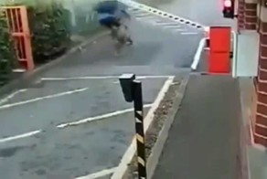 Осторожно шлагбаум