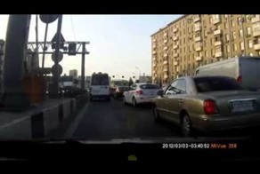 Проучили за езду за скорой помощью