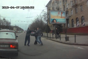 Заступились на дороге