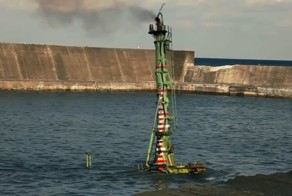 Работа подводных бульдозеров 