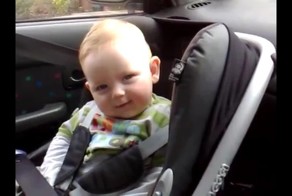 Самая умилительная борьба со сном