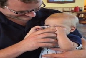 Малыш и вода – дружба навсегда!