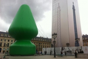 Новогодняя ёлка в Париже