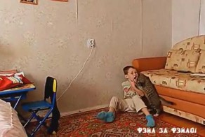 Кот напал на ребёнка