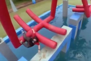 Самые смешные моменты шоу WipeOut
