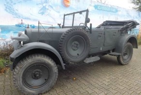 Найдено на eBay. Армейский внедорожник Wanderer