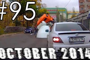 Подборка аварий и ДТП от Андрей за 24.10.2014