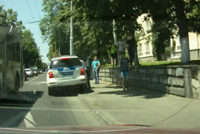 Спецвыпуск "Плачет девочка в автомобиле"