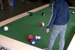 Что будет, если скрестить футбол и бильярд