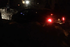 Неадекват во дворе