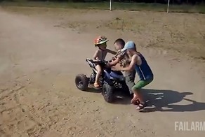 Таких друзей - за хобот и в музей