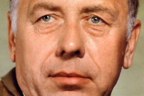 30 октября 1922 года - день рождения легенды!