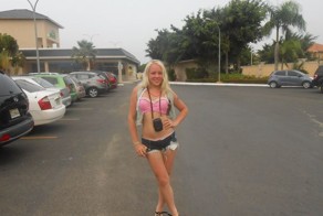 В Москве изнасилована Лола Тейлор (Lola Taylor)