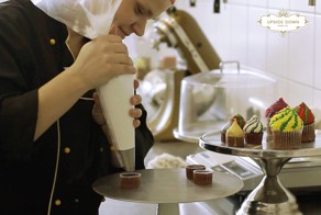 Капкейки в виде куполов  Собора Василия Блаженного