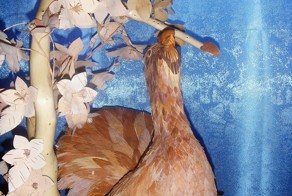 Фигуры птиц из бересты