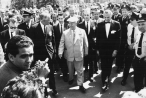 Как Хрущев 55 лет назад привез из США «советскую столовую»