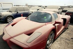 Брошенные автомобили в Дубаи
